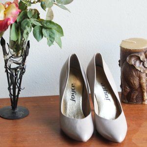 Classic Light Beige Heel Pumps US Size 7.5M